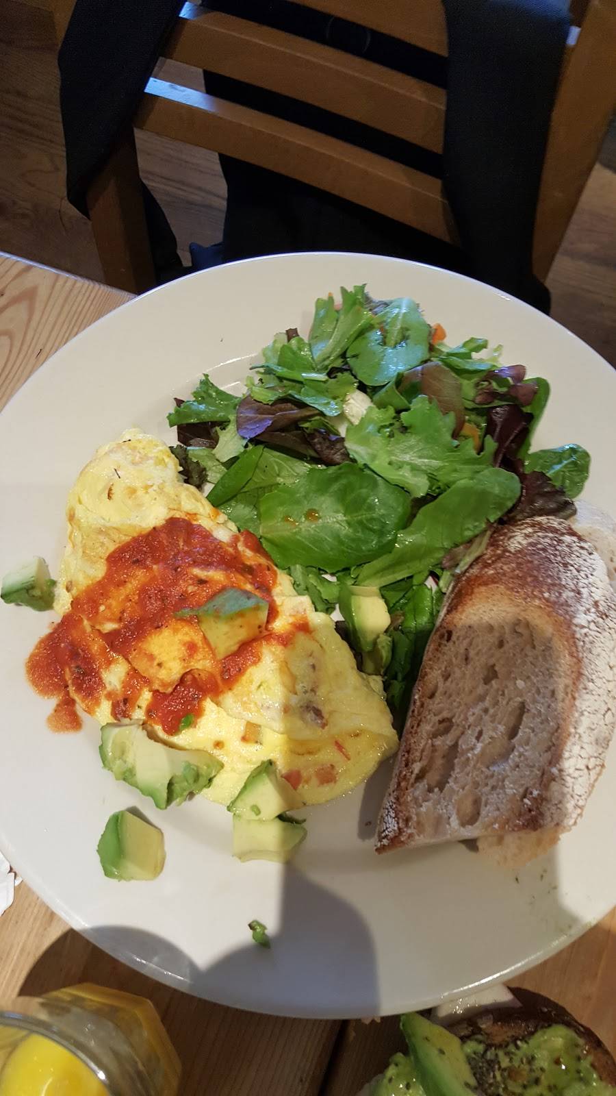 Le Pain Quotidien | restaurant | 1961 Chain Bridge Rd, Tysons, VA 22102, USA | 5714230983 OR +1 571-423-0983