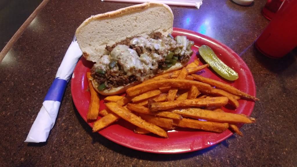 Roosters Grille & Pizzaria | restaurant | 1000 5th St, Calhan, CO 80808, USA | 7193473280 OR +1 719-347-3280