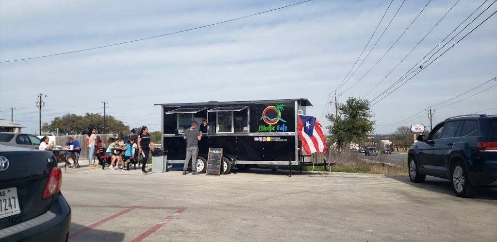 Eklectic Eats | restaurant | 12135 Potranco Rd, San Antonio, TX 78253, USA | 2103341268 OR +1 210-334-1268