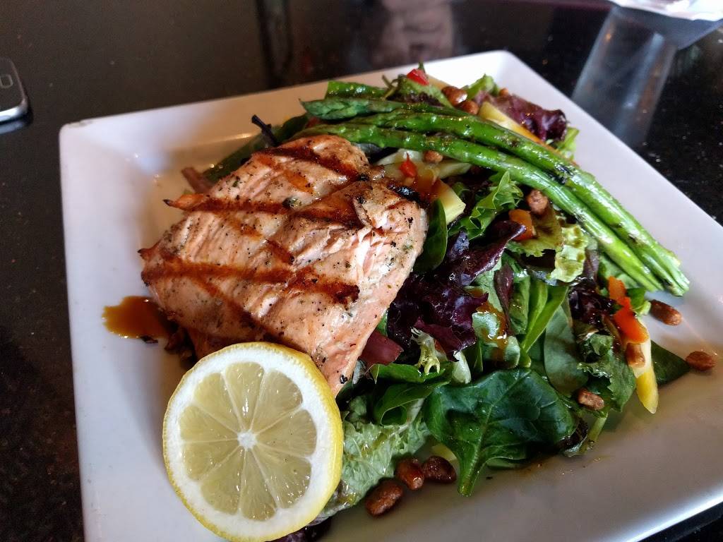 Savions Place | restaurant | 16 E Dakin Ave, Kissimmee, FL 34741, USA | 4075728719 OR +1 407-572-8719