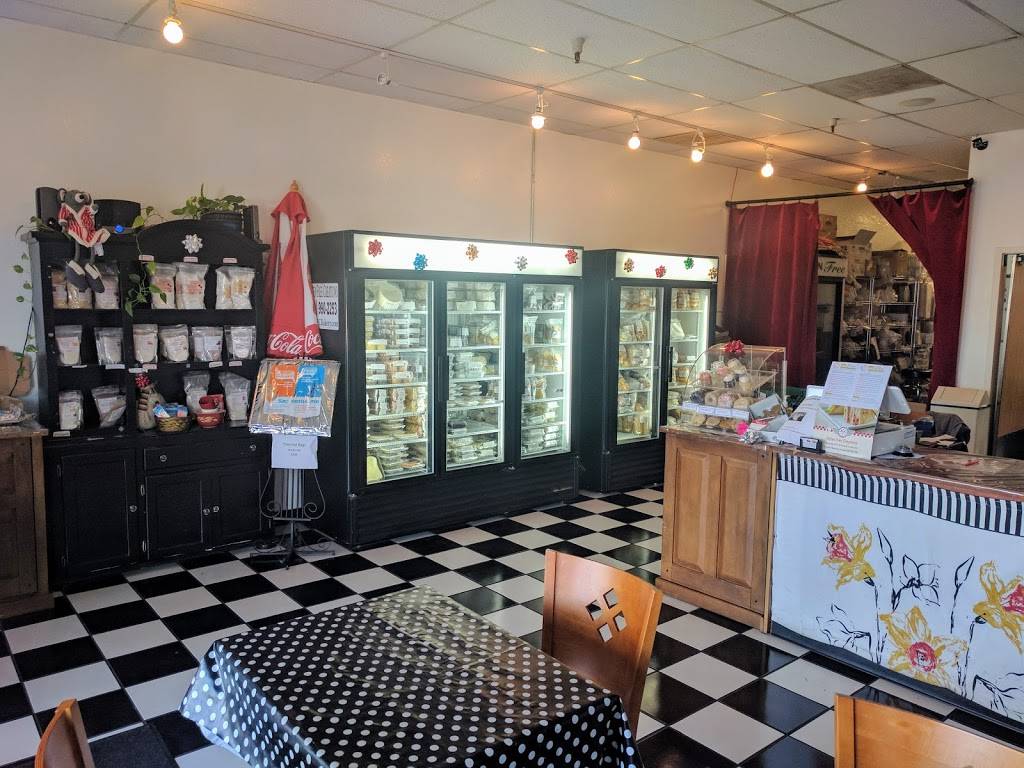 Gluten Free Creations Bakery | bakery | 10880 N 32nd St #39, Phoenix, AZ 85028, USA | 6026807258 OR +1 602-680-7258