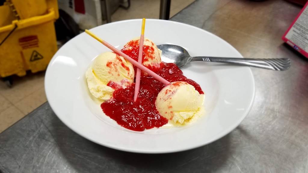 Maedges Restaurant | restaurant | 709 E Main St, Alhambra, IL 62001, USA | 6184886400 OR +1 618-488-6400