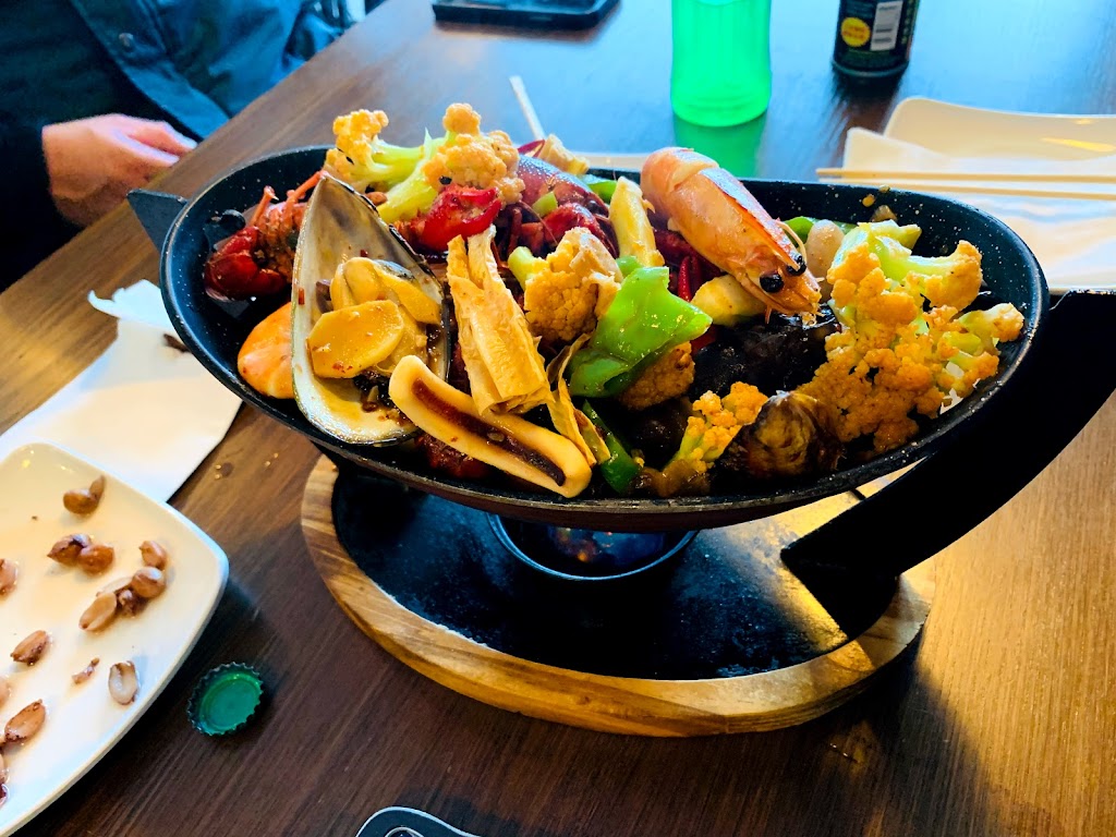 Wu La Bu Huan | meal takeaway | 6102 7th Ave, Brooklyn, NY 11220, USA | 7188786550 OR +1 718-878-6550