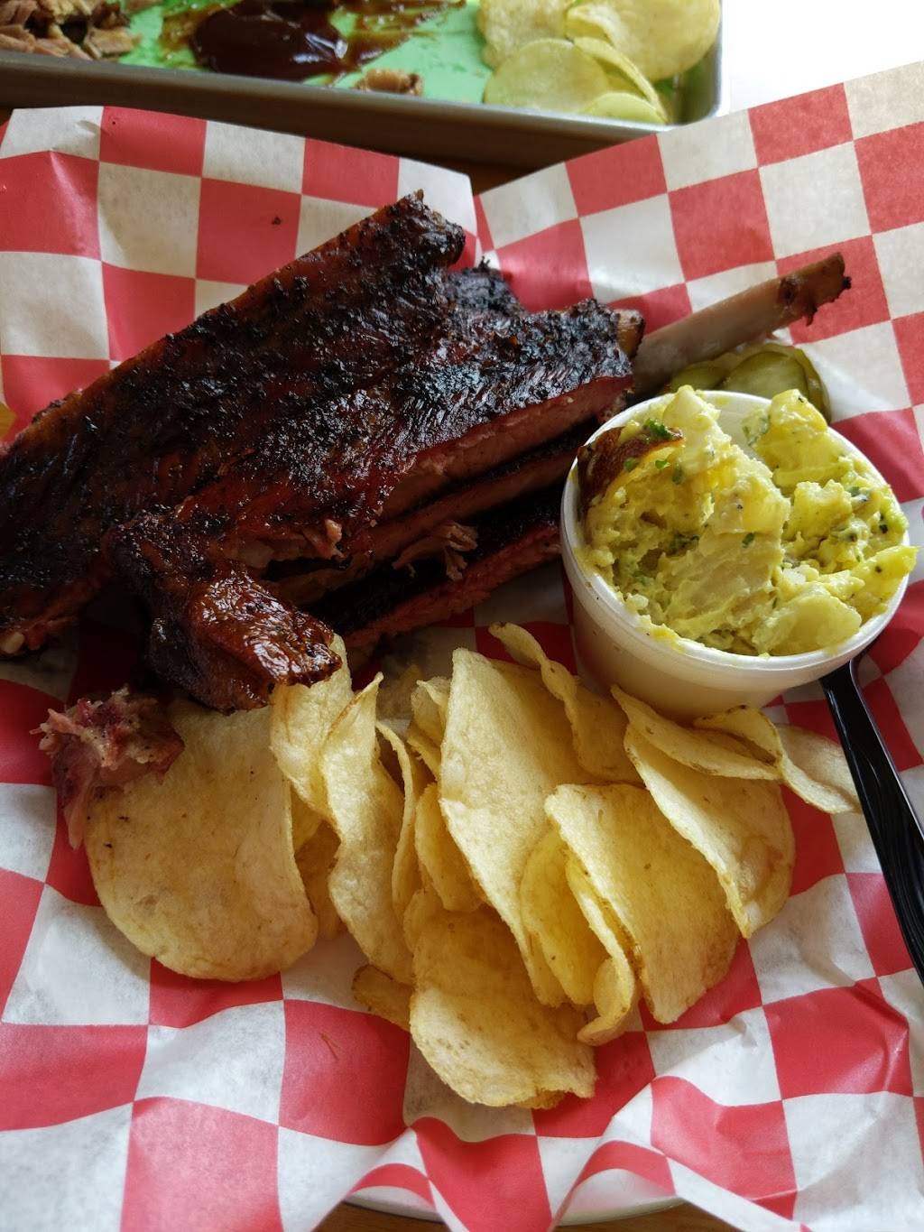 PRIMOS BBQ | restaurant | 2420 Sunnyside Dr, Cadillac, MI 49601, USA | 2317791575 OR +1 231-779-1575