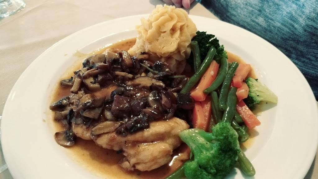 Villaggio Ristorante | restaurant | 677 Hooksett Rd, Manchester, NH 03104, USA | 6036272424 OR +1 603-627-2424