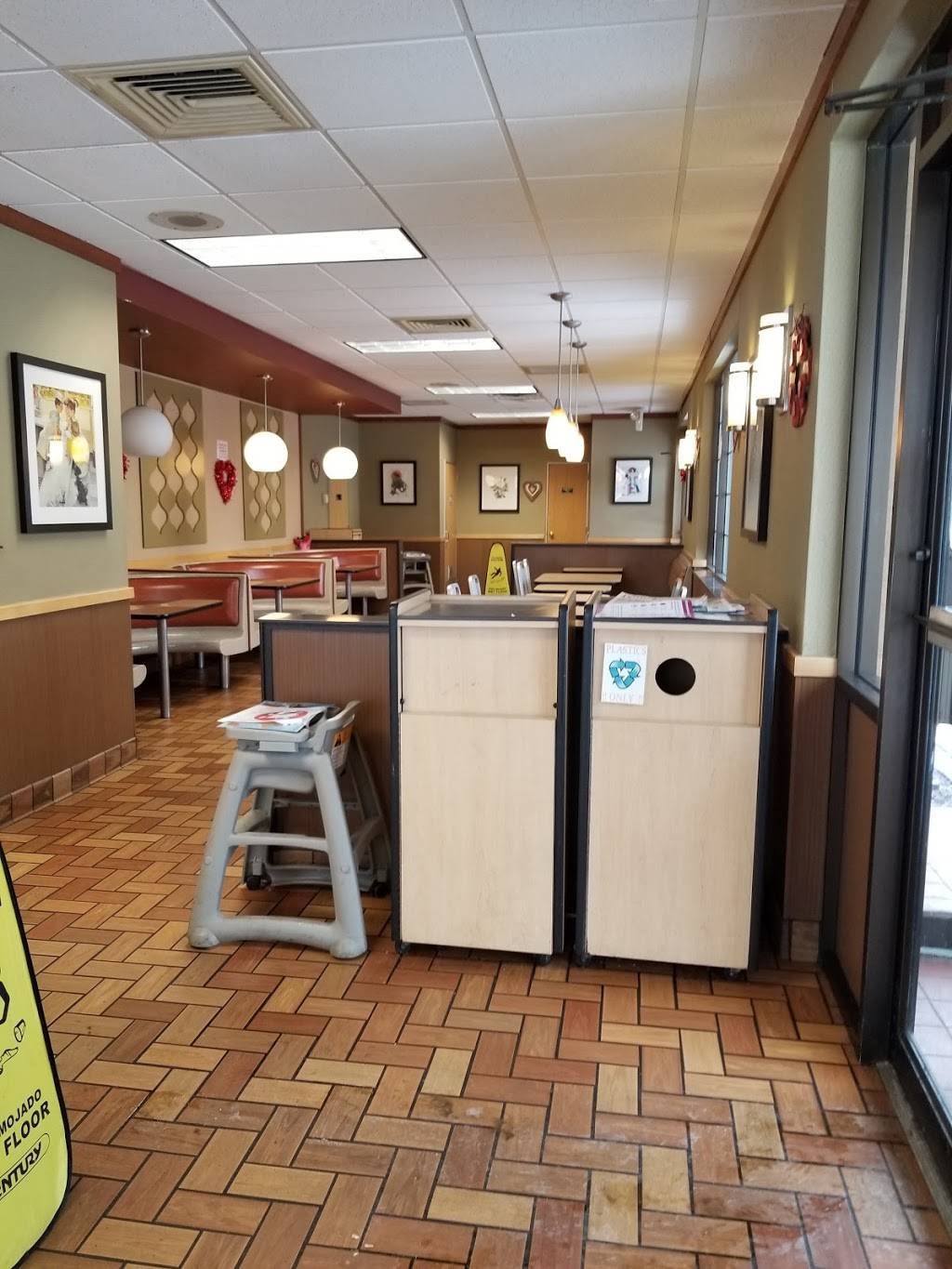 McDonalds | cafe | 249 S Mountain Blvd, Mountain Top, PA 18707, USA | 5704749412 OR +1 570-474-9412