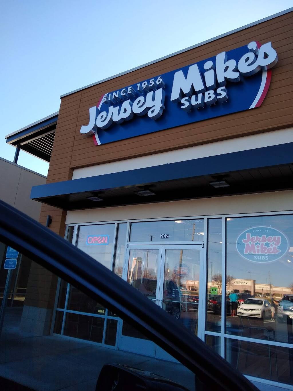 Jersey Mikes Subs | meal takeaway | 794 GA-96 Suite 202, Bonaire, GA 31005, USA | 4783135482 OR +1 478-313-5482