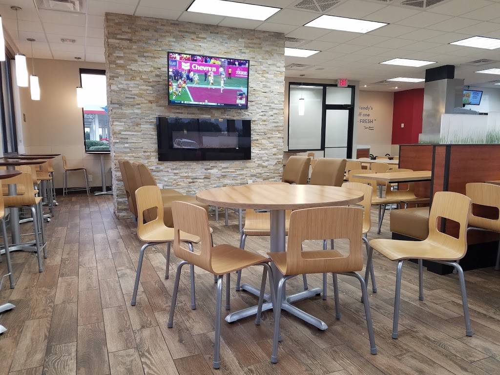 Wendys | restaurant | 5309 TX-121, The Colony, TX 75056, USA | 4693536372 OR +1 469-353-6372