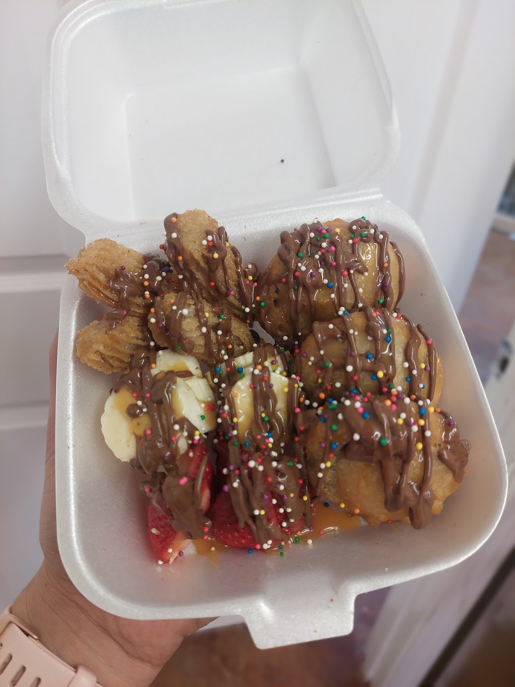 Hornet hangout | restaurant | 408 S Illinois Ave, Harrisburg, AR 72432, USA | 8704080757 OR +1 870-408-0757