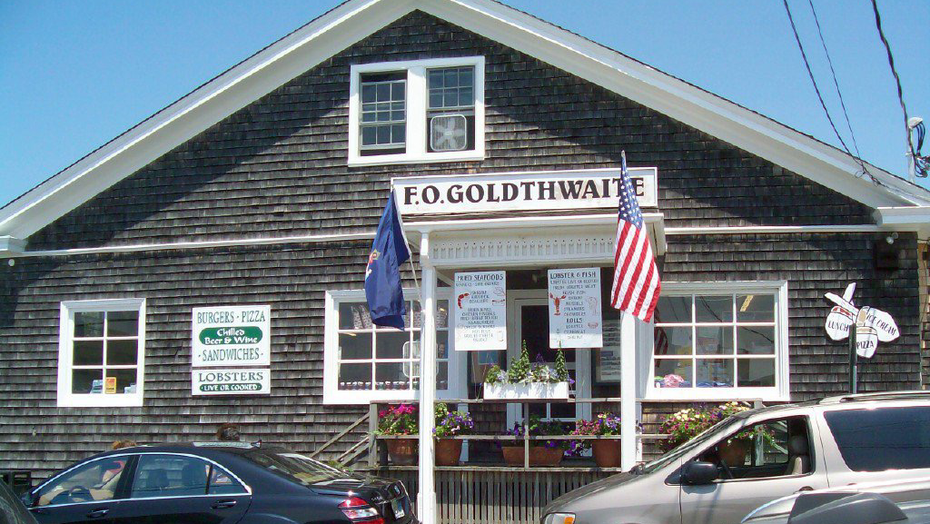 Pool Lobster at Goldthwaites | restaurant | 3 L.B. Orcutt Blvd, Biddeford Pool, ME 04006, USA | 2072845000 OR +1 207-284-5000