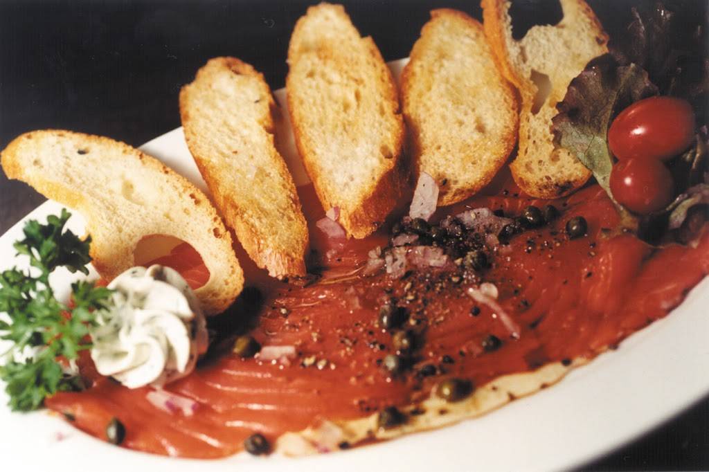 Harris | restaurant | 2100 Van Ness Ave, San Francisco, CA 94109, USA | 4156731888 OR +1 415-673-1888