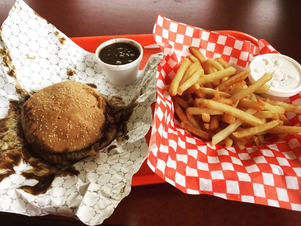 Tally Ho Restaurant | restaurant | 1536 Main St W, Hamilton, ON L8S 1E4, Canada | 9055296043 OR +1 905-529-6043