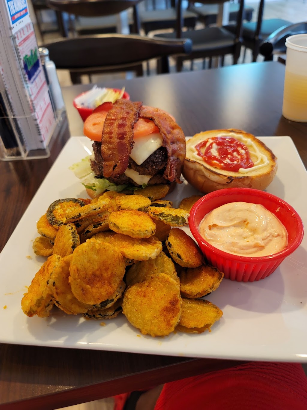 Dominics place | restaurant | 1270 Mineral Spring Ave, North Providence, RI 02904, USA | 4013355339 OR +1 401-335-5339