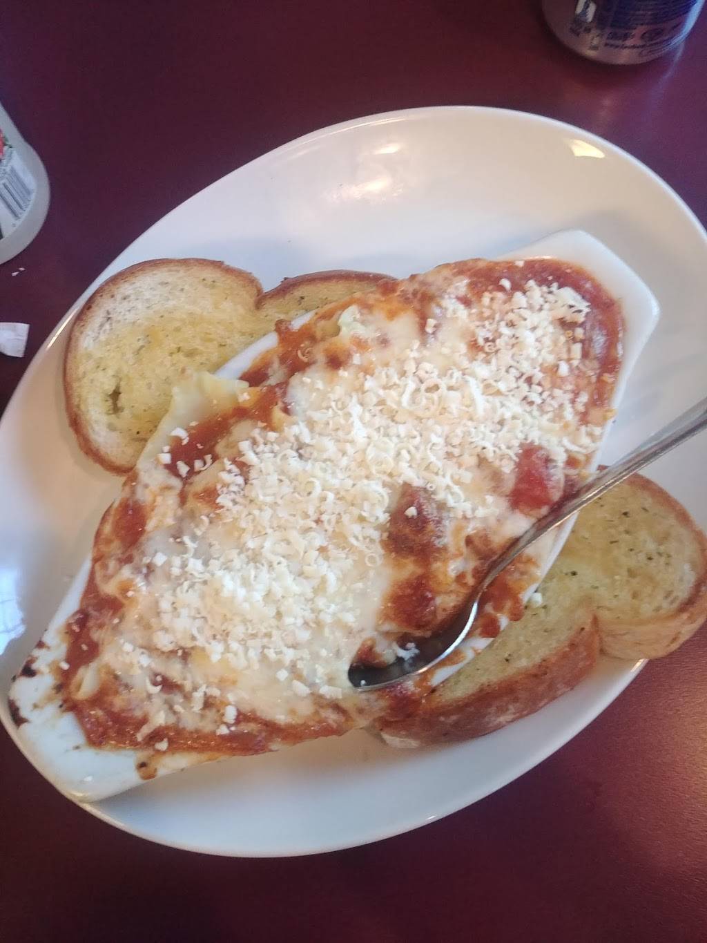 J & Ps Family Restaurant | restaurant | 352 Main Street Bath, Bath, ON K0H 1G0, Canada | 6133523481 OR +1 613-352-3481