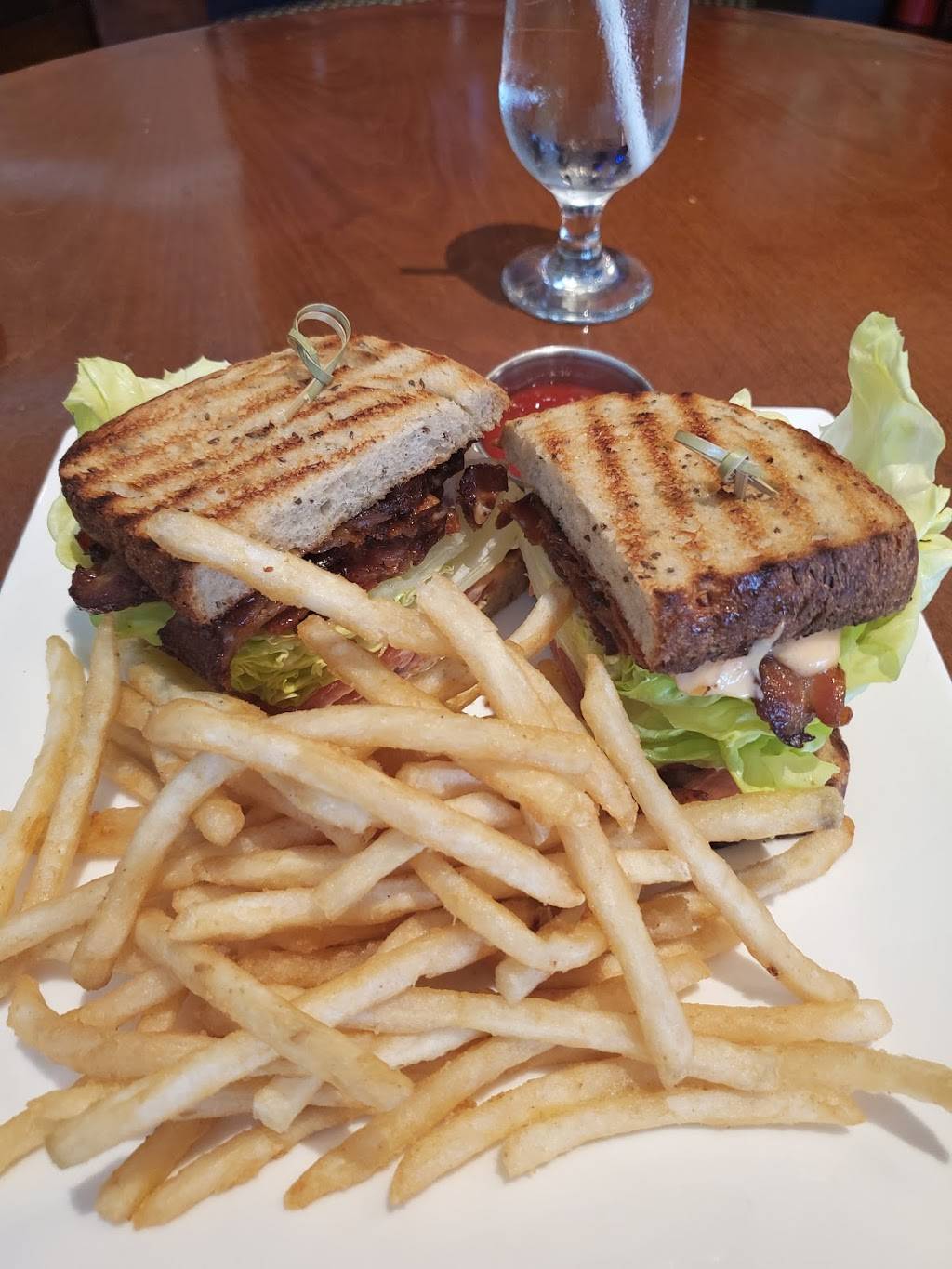 Bistro Ten Zero One | restaurant | 1001 Okeechobee Blvd, West Palm Beach, FL 33401, USA | 5618331234 OR +1 561-833-1234