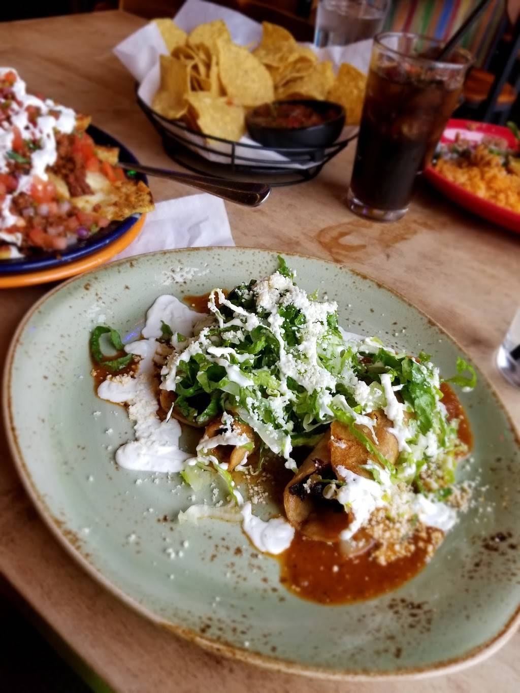 Fat Rosies Taco & Tequila Bar | restaurant | 28 Kansas St, Frankfort, IL 60423, USA | 8155341640 OR +1 815-534-1640