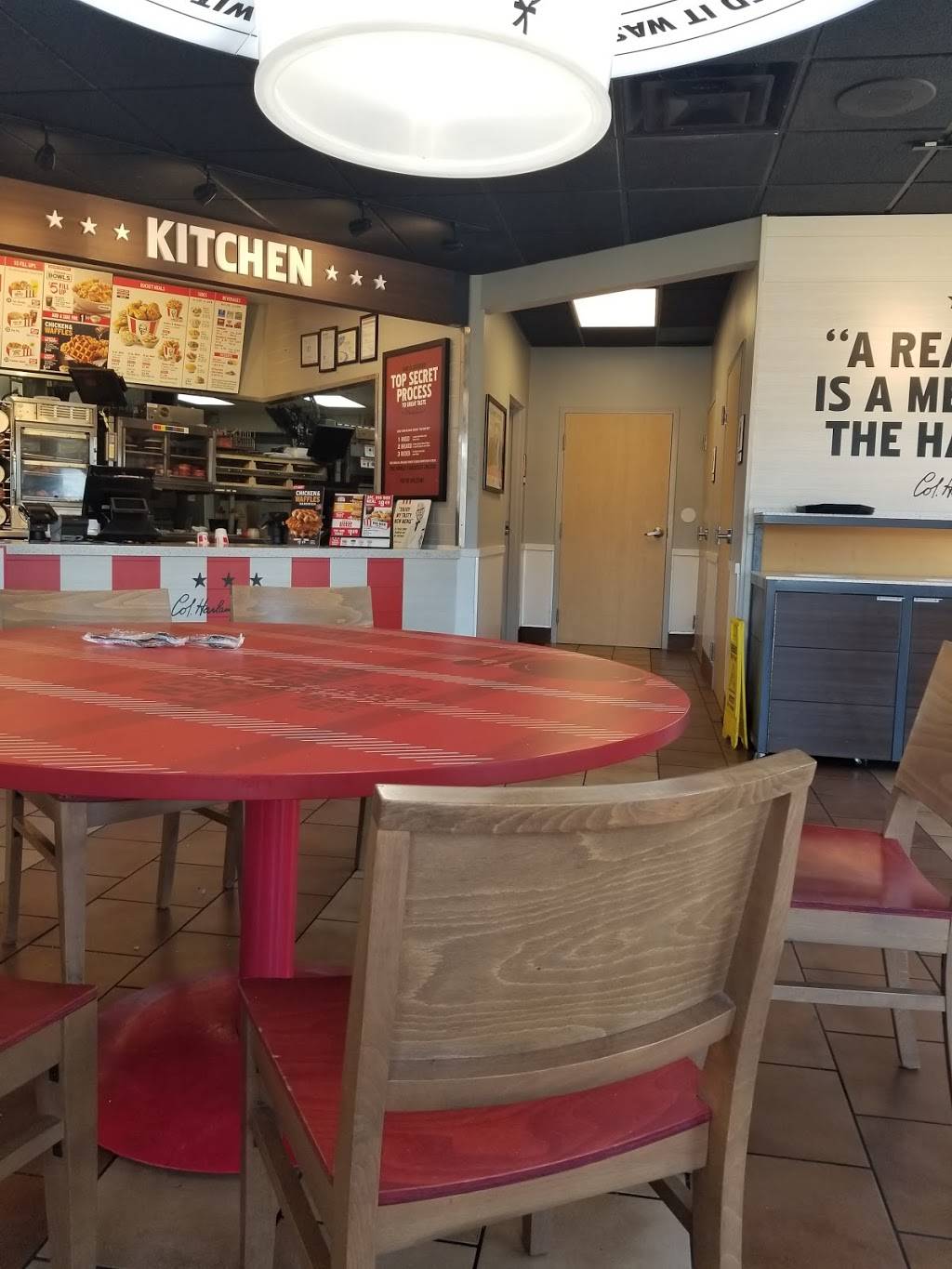 KFC | restaurant | 7195 S Texas 6, Houston, TX 77083, USA | 2815305200 OR +1 281-530-5200