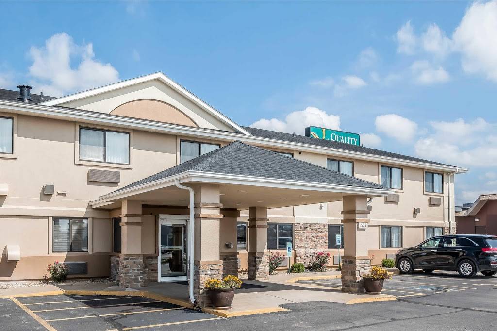 Quality Inn | restaurant | 209 W 9th St, Coralville, IA 52241, USA | 3198006023 OR +1 319-800-6023