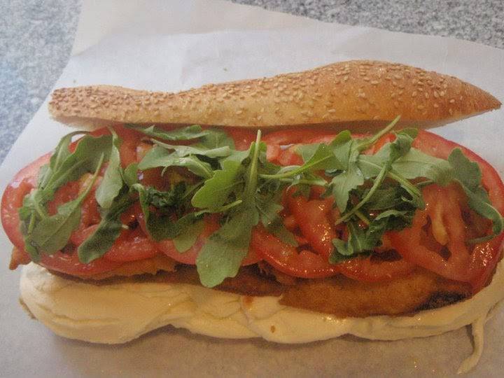 Defontes | restaurant | 95 Water St, Staten Island, NY 10304, USA | 7182854310 OR +1 718-285-4310