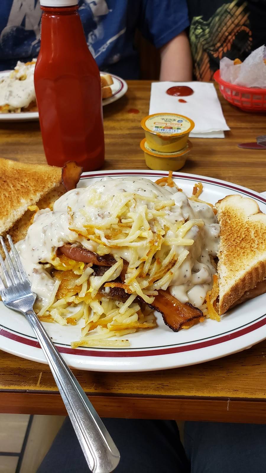 Huddle House | meal takeaway | 7495 US-231, Wetumpka, AL 36092, USA | 3345676444 OR +1 334-567-6444