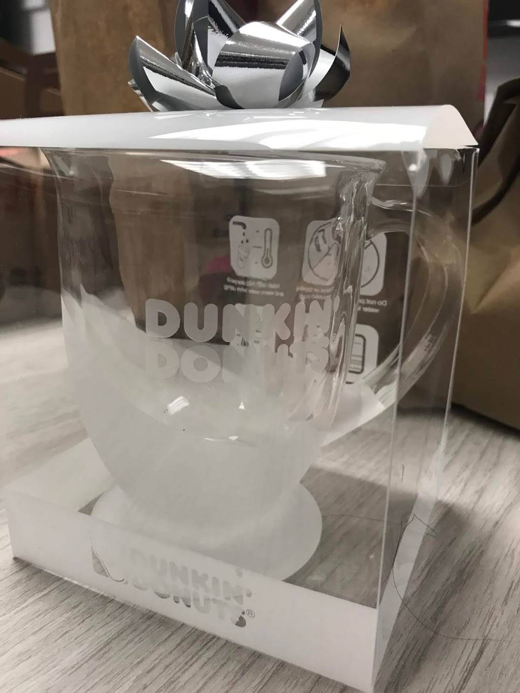 Dunkin Donuts | restaurant | 9480 Waukegan Rd, Morton Grove, IL 60053, USA | 8474703600 OR +1 847-470-3600