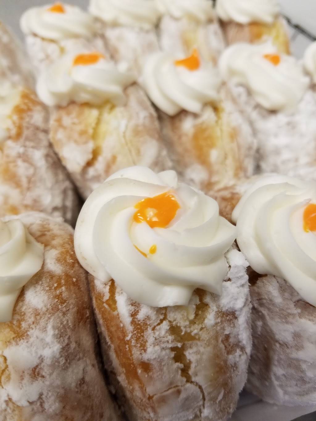 Dunkin | bakery | 38219 US-27, Davenport, FL 33837, USA | 8634225100 OR +1 863-422-5100