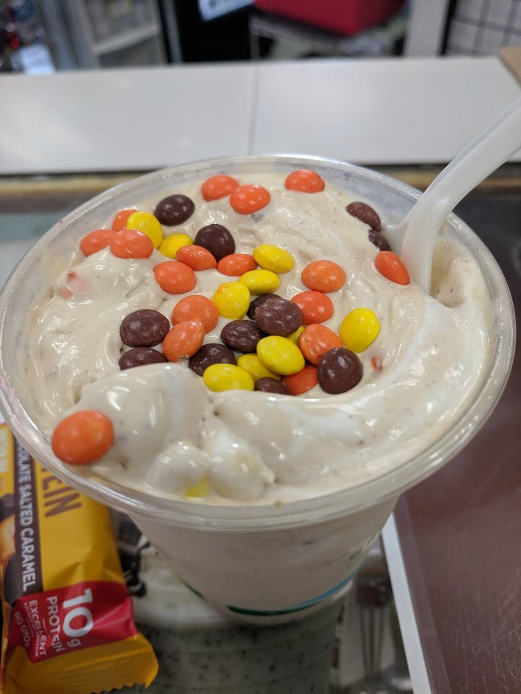 Great American Video & Espresso | cafe | 6130 SE King Rd, Milwaukie, OR 97222, USA | 5036532680 OR +1 503-653-2680