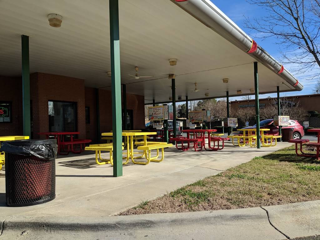 Sonic Drive-In | restaurant | 7820 Forest Point Blvd, Charlotte, NC 28217, USA | 7046764834 OR +1 704-676-4834