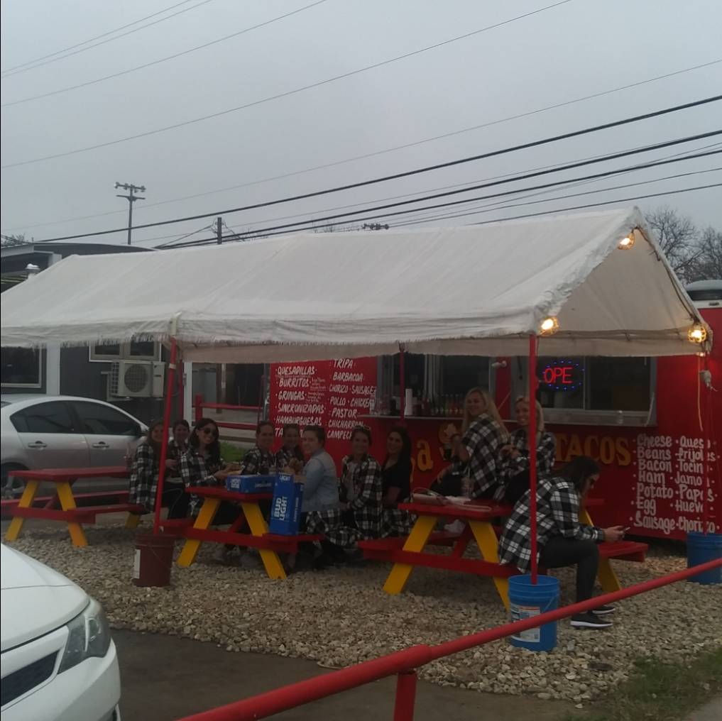 Tacos La sabroza #2 | restaurant | 2410 E 7th St, Austin, TX 78702, USA | 5128034565 OR +1 512-803-4565