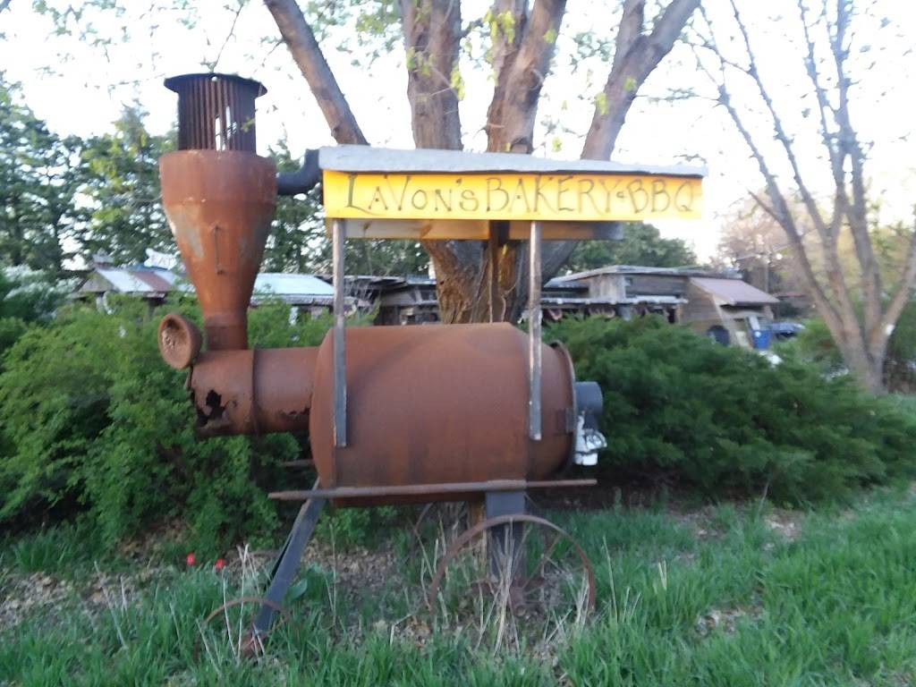 Lavons Bakery & BBQ | restaurant | 216 N Maple St, Buhler, KS 67522, USA | 6205432411 OR +1 620-543-2411