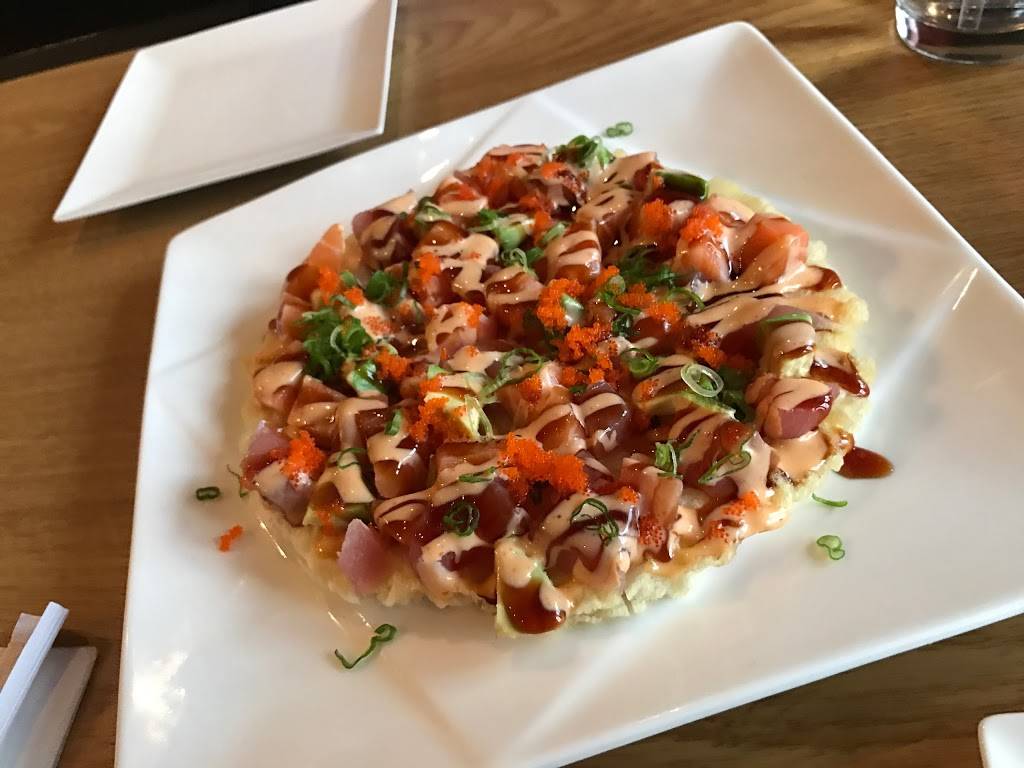 Megumi Japanese Ramen & Sushi Bar | restaurant | 915 Race St Chinatown , Philadelphia,PA 19107  Pickup only | 2157330128 OR +1 215-733-0128