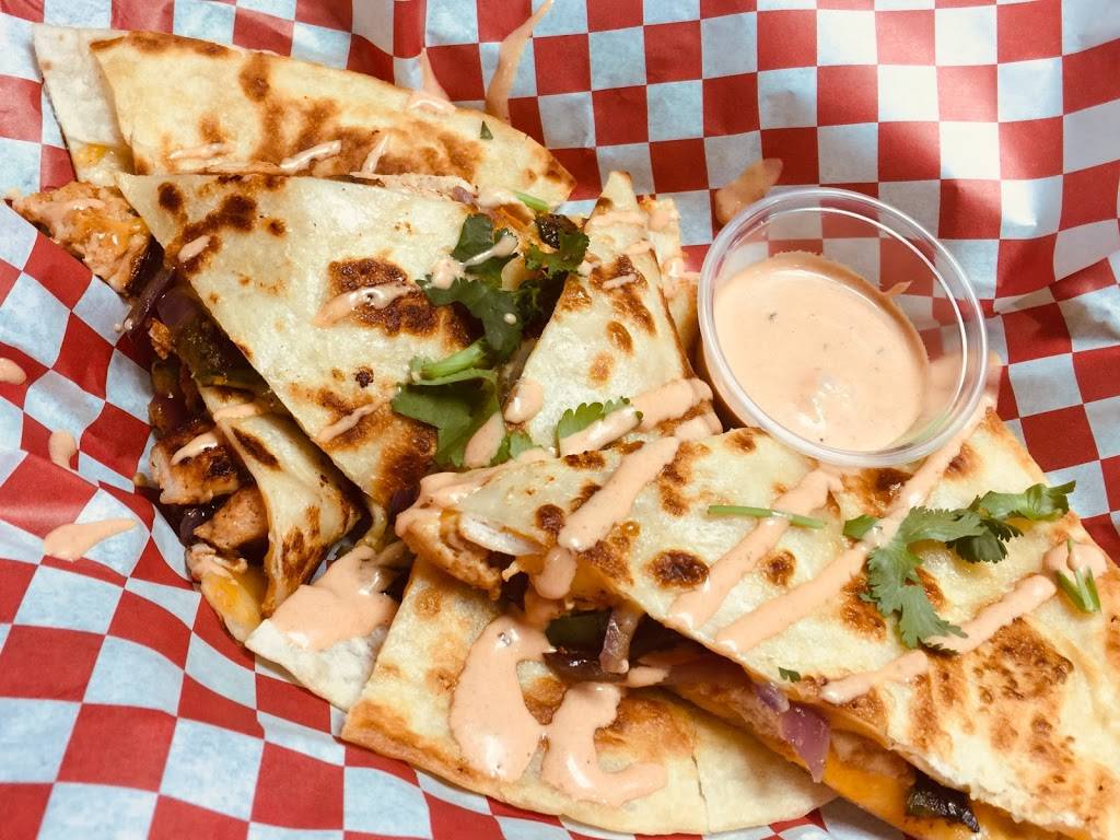 Chicken Run | restaurant | 1325 Buford Hwy NE #106, Buford, GA 30518, USA | 6787707375 OR +1 678-770-7375