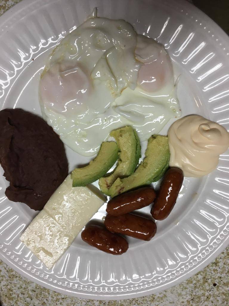 Mmabes Cafe | restaurant | 261 NE 8th St, Homestead, FL 33033, USA | 7864043724 OR +1 786-404-3724