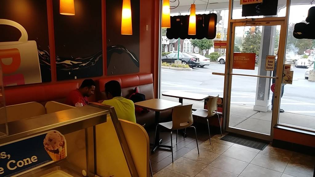 Dunkin | bakery | 127 E Montauk Hwy, Hampton Bays, NY 11946, USA | 6315941928 OR +1 631-594-1928