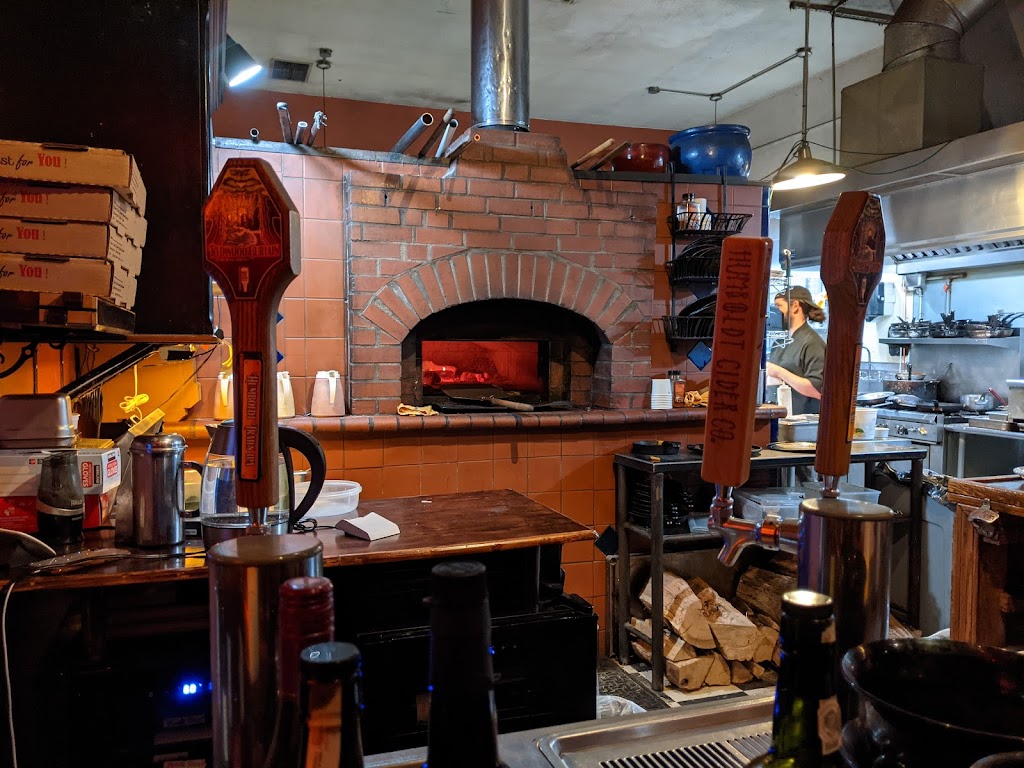 Brick & Fire | restaurant | 1630 F St, Eureka, CA 95501, USA | 7072688959 OR +1 707-268-8959