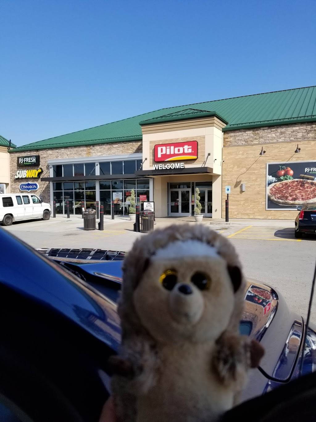 Pilot Travel Center | restaurant | 921 Murfreesboro Rd, Lebanon, TN 37090, USA | 6154538866 OR +1 615-453-8866