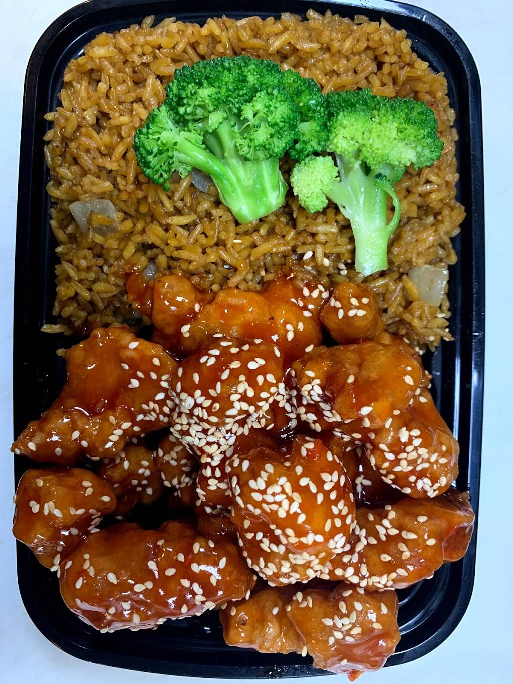 Double Dragon Chinese Restaurant | restaurant | 22929 Broadway Ave, Cleveland, OH 44146, USA | 4404391226 OR +1 440-439-1226