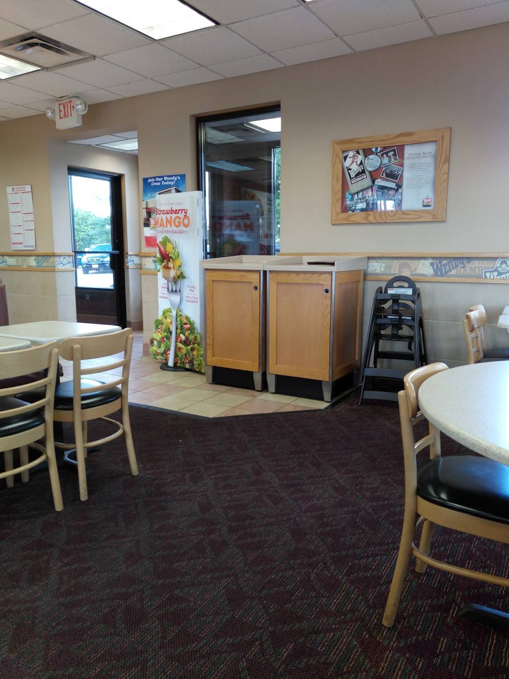 Wendys | restaurant | 1600 E College Ave, Normal, IL 61761, USA | 3094520200 OR +1 309-452-0200