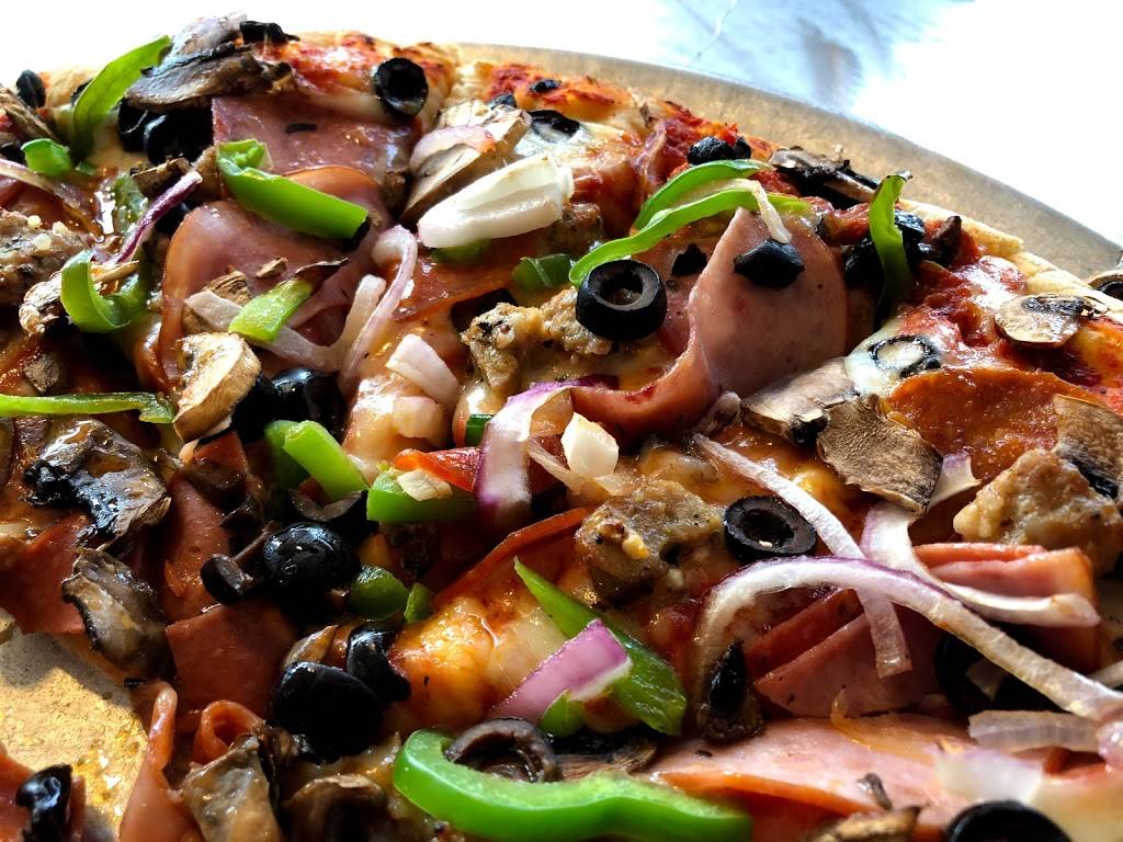 Premo Pizza - Under New Ownership | restaurant | 8887 N Chestnut Ave, Fresno, CA 93720, USA | 5592981122 OR +1 559-298-1122