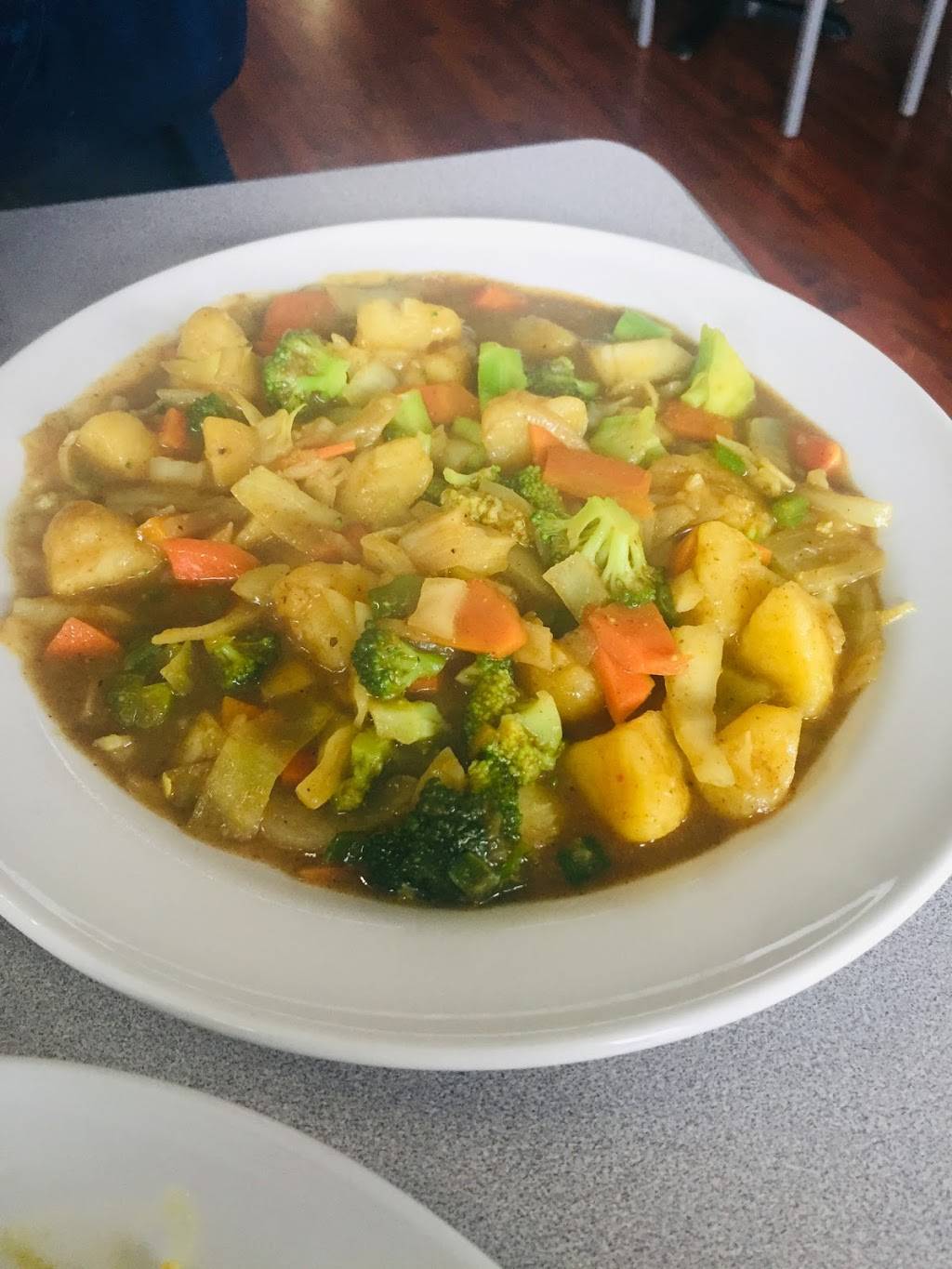 Seatown West Indian Restaurant | restaurant | 2372 Eglinton Ave E, Scarborough, ON M1K 2P3, Canada | 4162858289 OR +1 416-285-8289