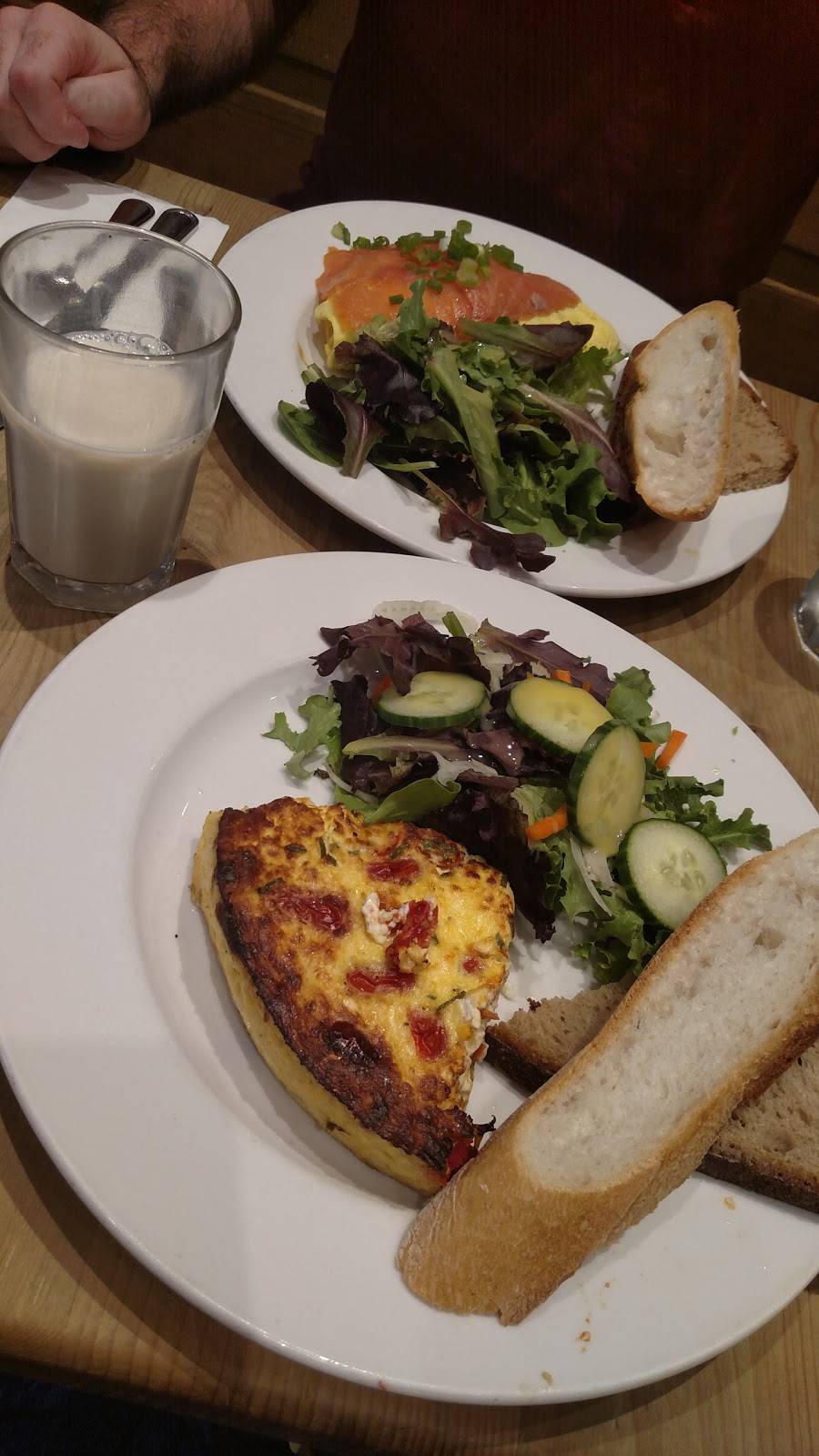 Le Pain Quotidien | restaurant | 451 Manhattan Beach Blvd, Manhattan Beach, CA 90266, USA | 3105466411 OR +1 310-546-6411