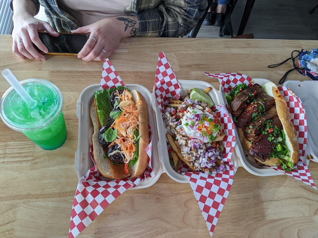 LASA Sandwiches & Pearls | restaurant | 18009 Hwy 99 C, Lynnwood, WA 98037, USA | 4253611263 OR +1 425-361-1263