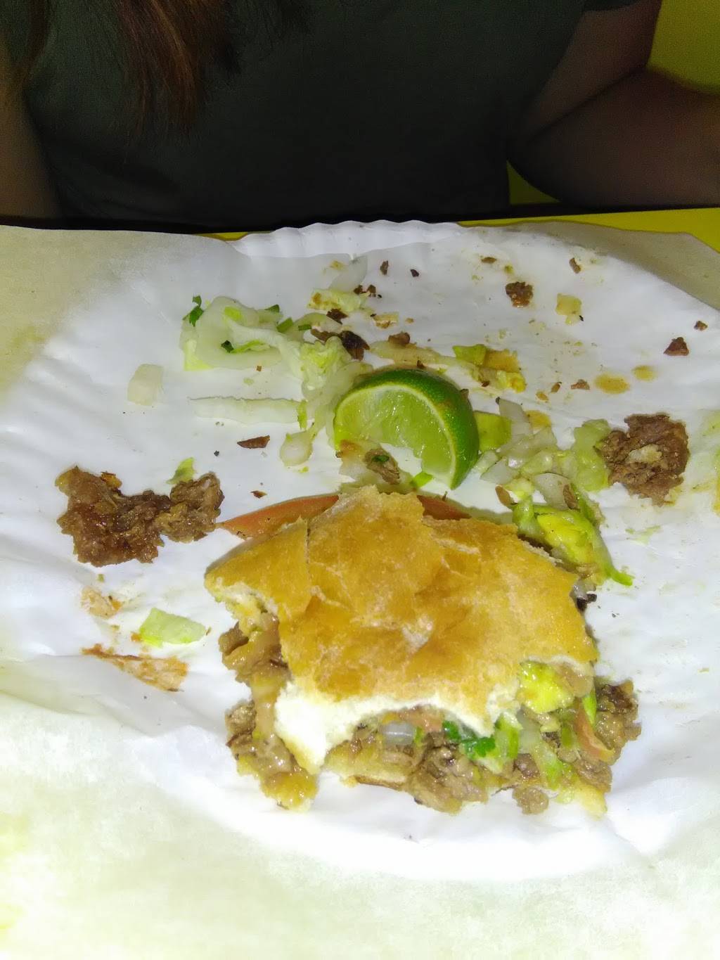 La Barca Famous Tortas | restaurant | 1302 High St, Delano, CA 93215, USA | 6617259500 OR +1 661-725-9500