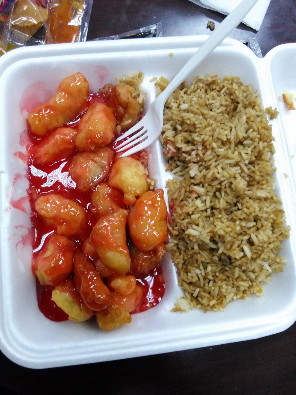 Quik Wok | restaurant | 567 Enrique M. Barrera Pkwy, San Antonio, TX 78237, USA | 2104325252 OR +1 210-432-5252