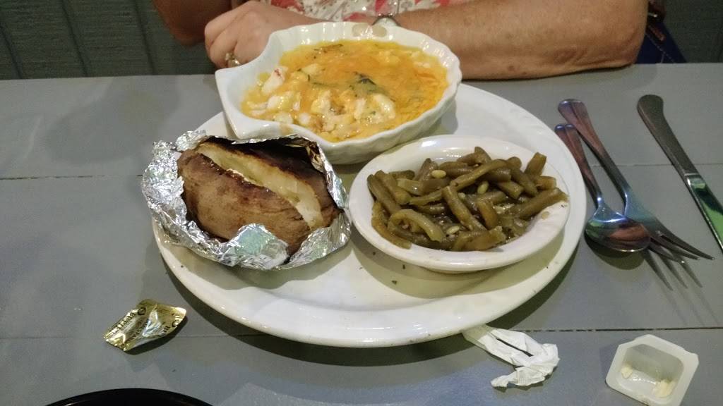 Lobscouser Restaurant | restaurant | 337 High St, Portsmouth, VA 23704, USA | 7573972728 OR +1 757-397-2728