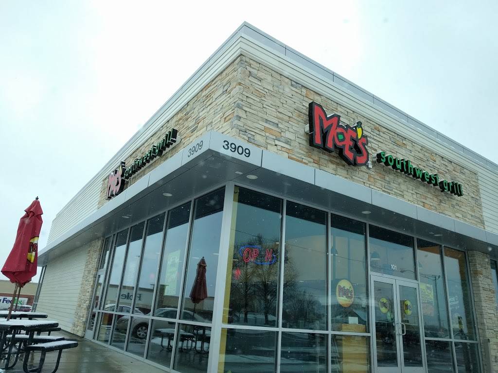 Moes Southwest Grill | restaurant | 3909 Broadway St Ste 101, Mt Vernon, IL 62864, USA | 6182417000 OR +1 618-241-7000