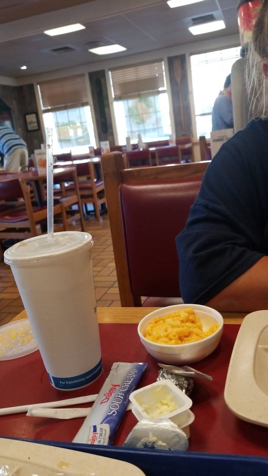 Captain Ds | restaurant | 1103 Murdoch Ave, Parkersburg, WV 26101, USA | 3044223100 OR +1 304-422-3100