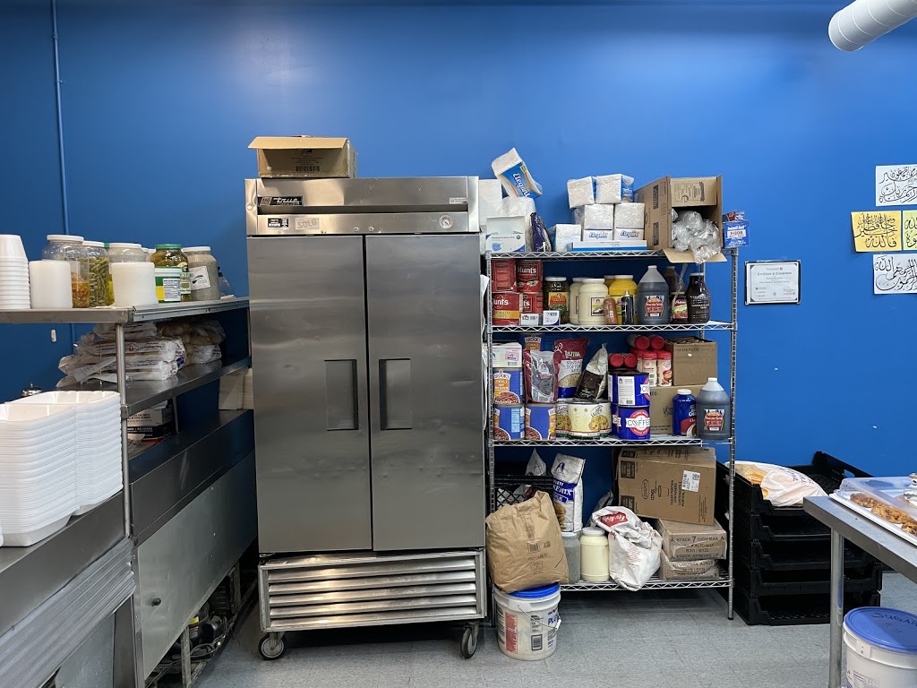 Jordan’s Fish & Chicken | restaurant | 3357 W Chicago Ave, Chicago, IL 60651, USA | 7734756225 OR +1 773-475-6225