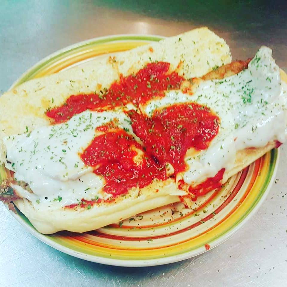 Famous Rays Pizza | restaurant | 350 E Bell Rd, Phoenix, AZ 85022, USA | 6025483153 OR +1 602-548-3153