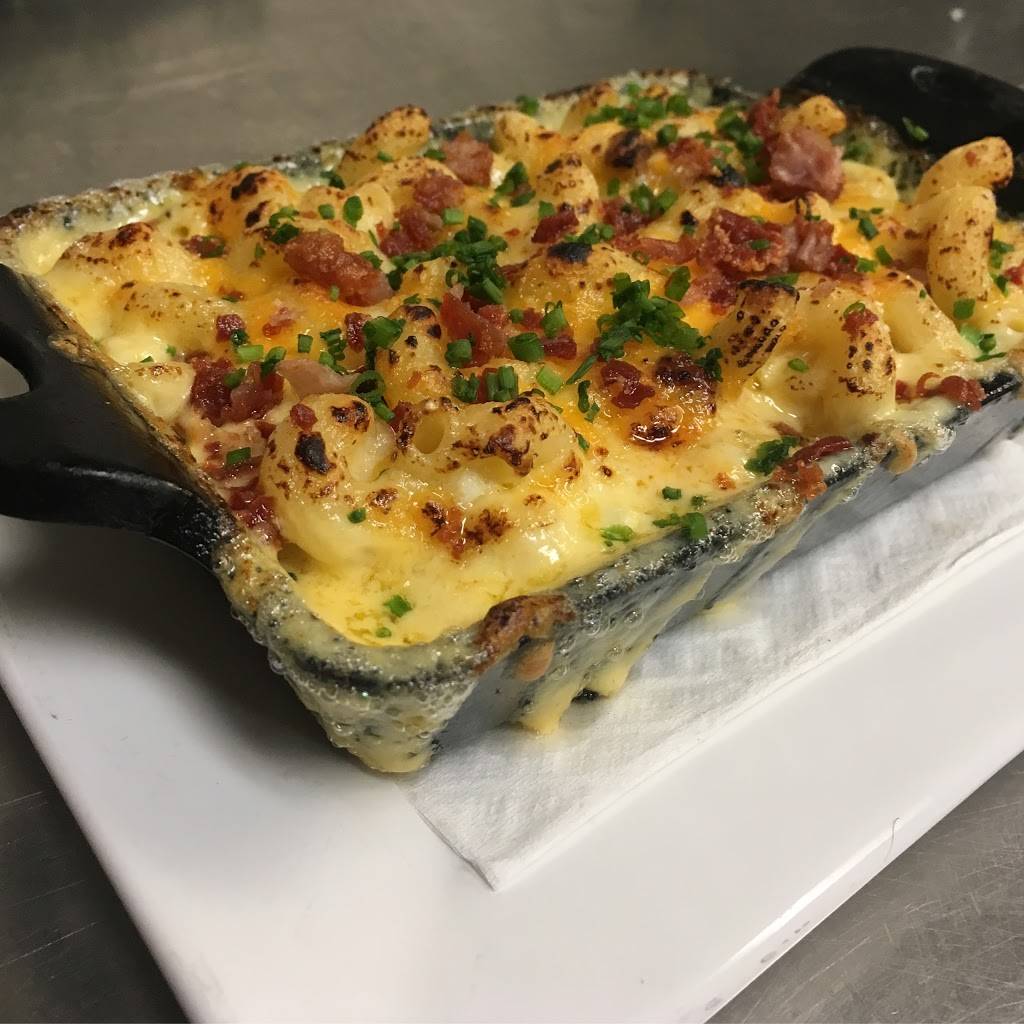 1900 Restaurant Lounge | night club | 1900 Eastwood Rd, Wilmington, NC 28403, USA | 9105092026 OR +1 910-509-2026